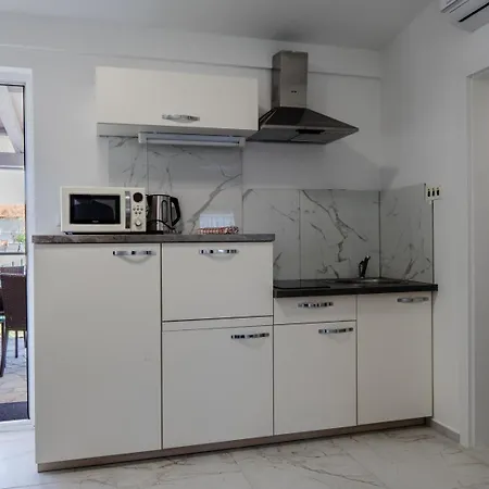 Apartament Kristija