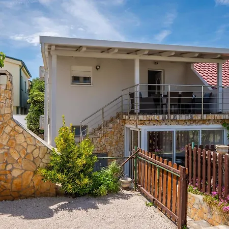 Apartament Kristija Vir